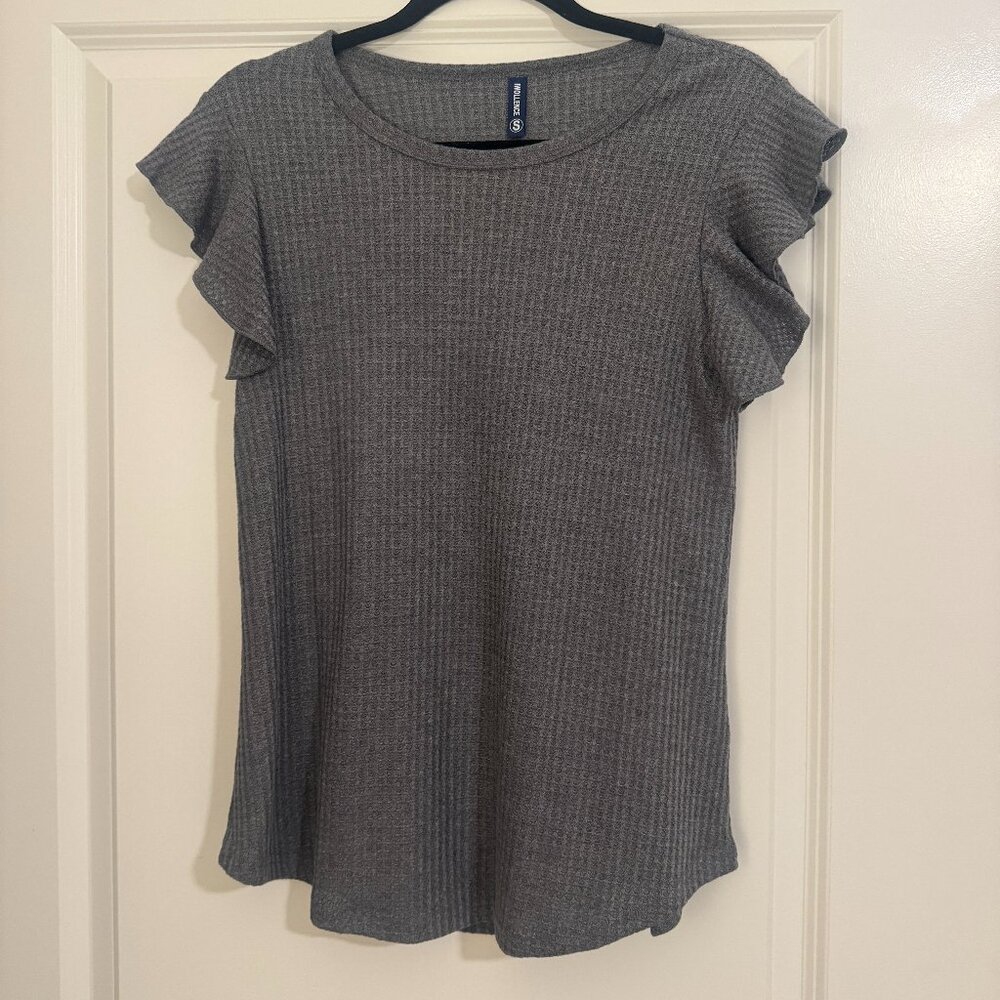 IWOLLENCE Gray Waffle Knit Ruffle Short Sleeve Women's‎ Top - Size S